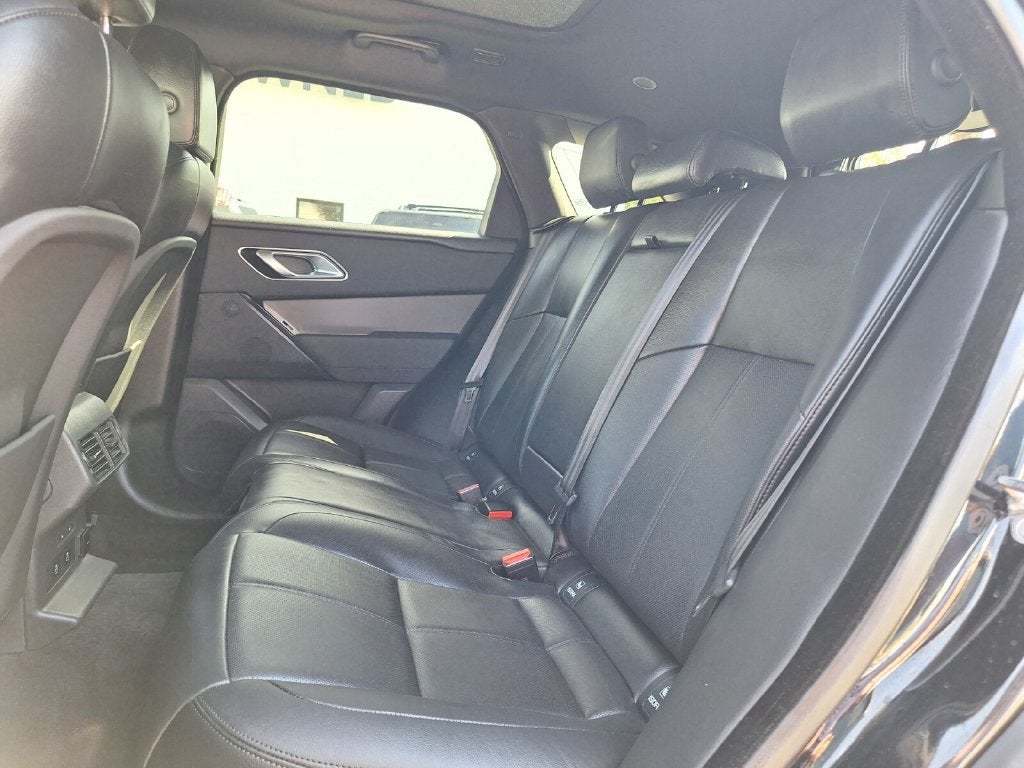 2025 Land Rover Range Rover Velar Dynamic SE