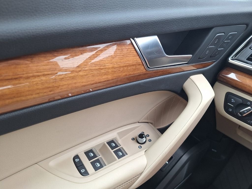 2023 Audi Q5 Premium Plus