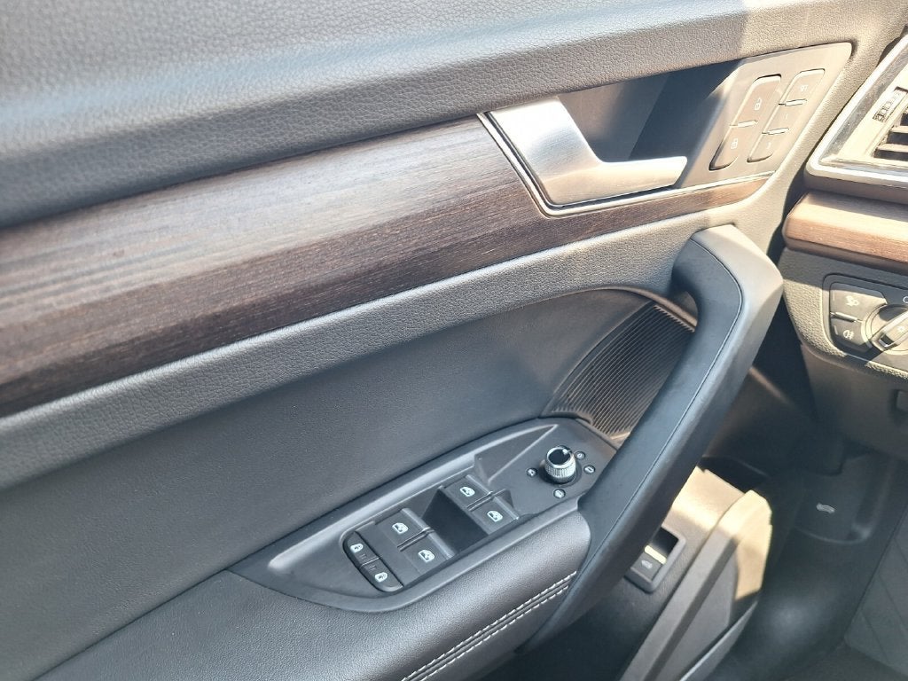 2024 Audi Q5 S line Premium Plus