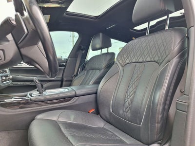 2019 BMW 7 Series 740i
