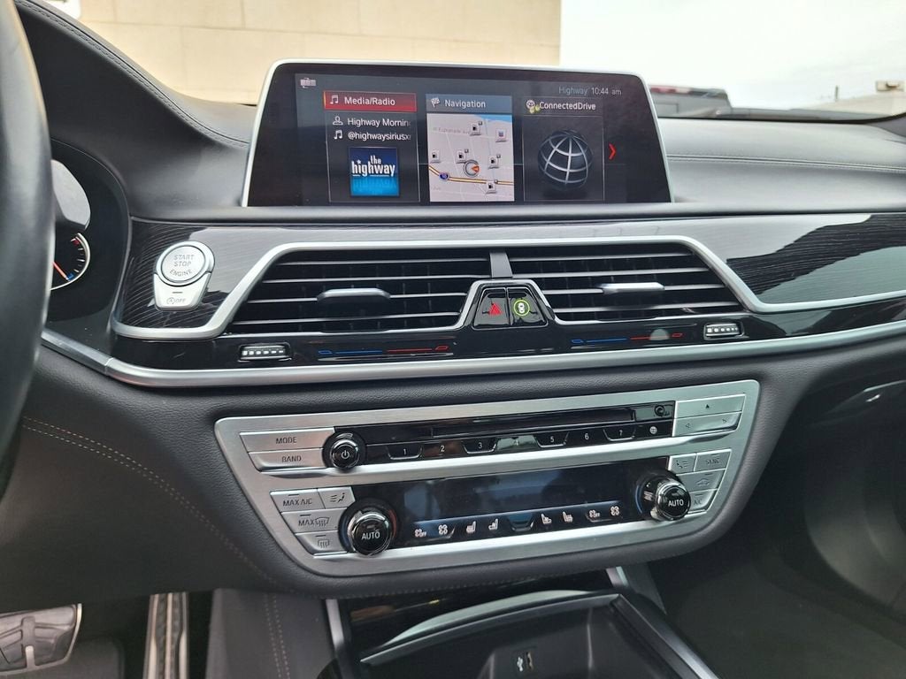 2019 BMW 7 Series 740i